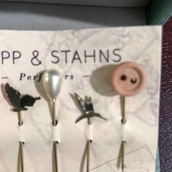 Assorted Decorative Pins - Picture 4 of 4